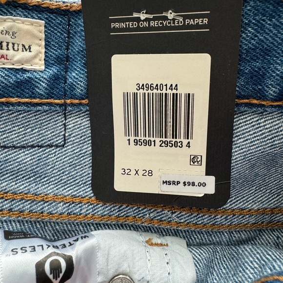 Brand new never worn Levi Jeans - Picture 4 of 4